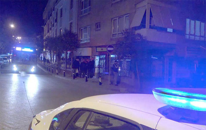 12 yaşındaki kıza tacizle suçlandı linçten polis kurtardı - Resim: 3