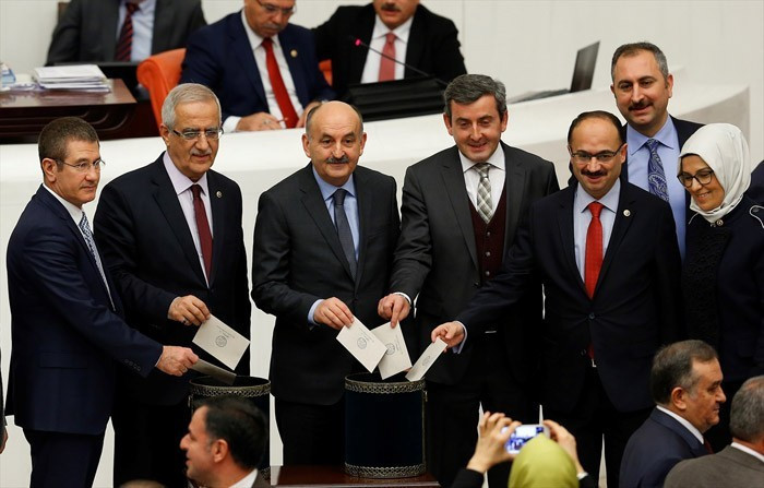 Yeni anayasa hakkında en çok merak edilen 7 soru ve cevabı - Resim: 2