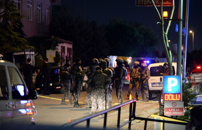 Şirinler Çetesi'ne AVM'da şok baskın! - Resim: 3