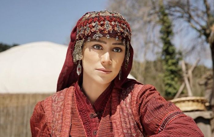 Kuruluş Osman'ın Aygül Hatun'u görenlerin ağzını açık bıraktı! Buse Arslan'ın değişimi olay - Resim: 3