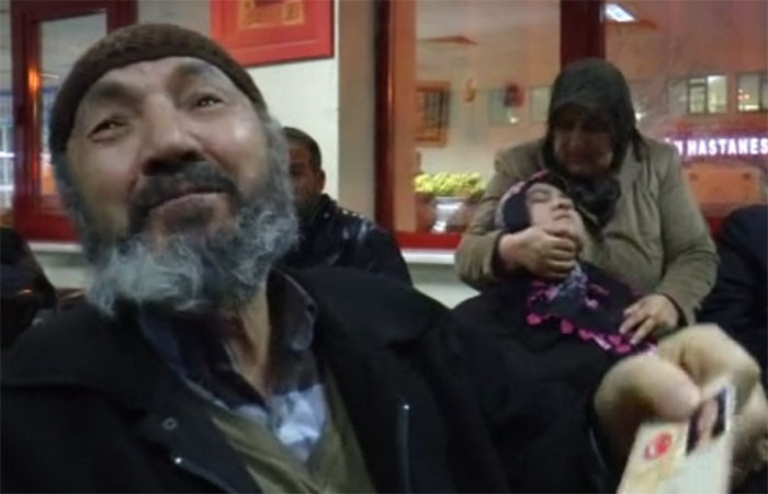 Vahşet! Göbeğini oydu, elinde bağırsaklarıyla kaçtı... - Resim: 2