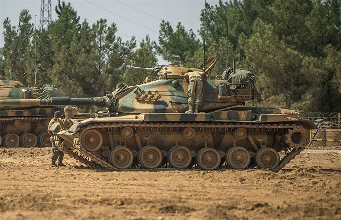 Tank ve zırhlı taşıyıcılar Türkiye tarafında hazır bekliyor! - Resim: 3