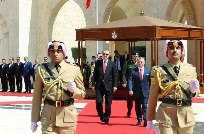  Erdoğan'a Ürdün'de görkemli karşılama! - Resim: 3