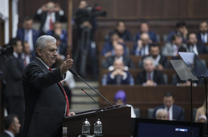 Yıldırım'a grup toplantısında La Havle çektiren anlar! - Resim: 2