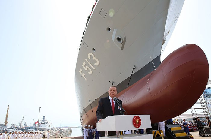 İstanbul'da tarihi an! Milli savaş gemisi Burgazada denize indirildi! - Resim: 1