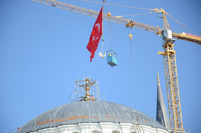 Çamlıca Camisi'ne takılan alemin bir eşi benzeri daha yok! - Resim: 4