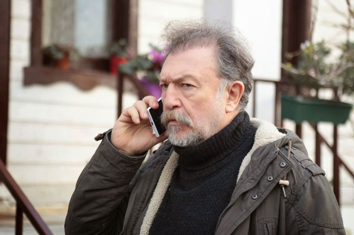 Cesur ve Güzel'in Tahsin Korludağ'ı evli Tamer Levent dudak dudağa! - Resim: 3