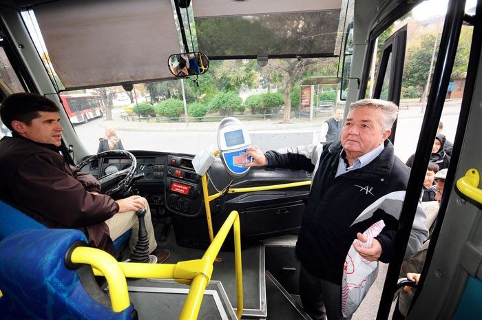 '60 yaş üstü' yolcular için açıklama öğrenci indirimiyle - Resim: 1