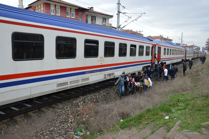 Doğu Ekspresi üniversite öğrencisine çarptı! - Resim: 1