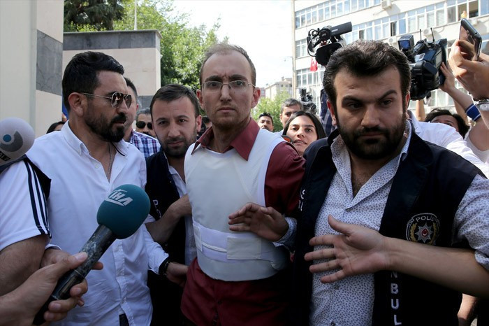 Atalay Filiz'in yalanı ortaya çıktı! Meğer ailesine bile... - Resim: 3