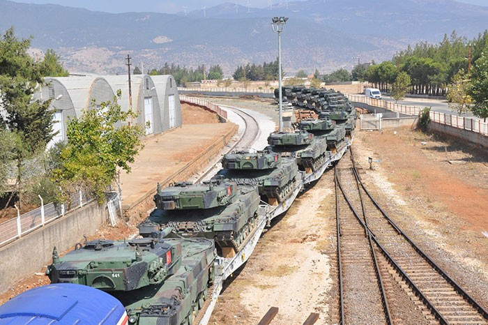  Dev sevkiyat! Tank ve zırhlı araçlar o ile taşınıyor - Resim: 2