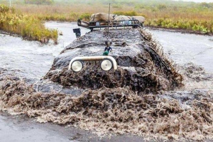 Gemiyi dağın tepesinde gördü gözlerine inanamadı! - Resim: 4