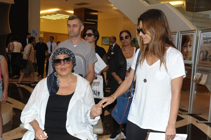 Türkan Şoray taburcu oldu - Resim: 3