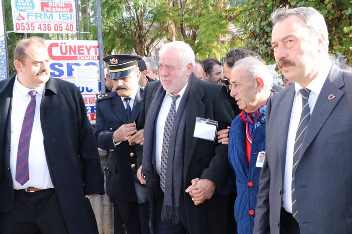 Şehit Rize Emniyet Müdürü Verdi toprağa verildi 'Ölüm herkese ama kahpece değil' - Resim: 3