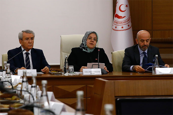 Asgari ücret net 2500 liranın üstünde komisyona gelen 2019 asgari ücret teklifi - Resim: 4