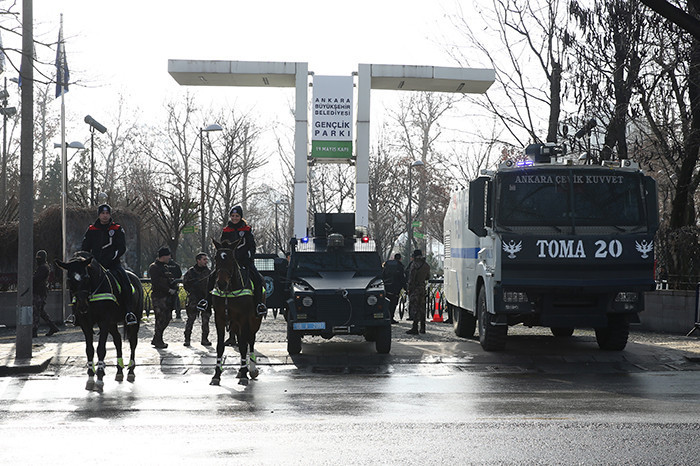 HDP kongresinde dikkat çeken görüntü! - Resim: 1