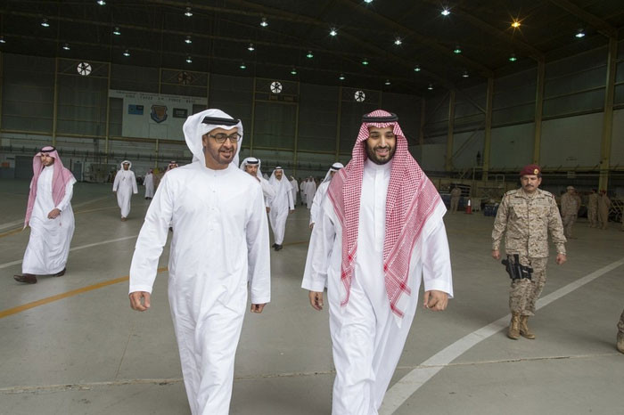 Kanka prenslerin komedi gibi savaşı! Herkes gülüyor... - Resim: 4