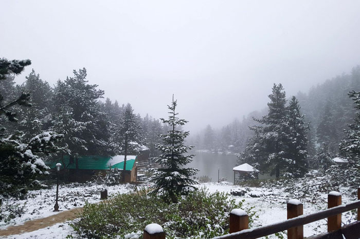 Mayıs ayının ortasında kar sürprizi! Heryer bembeyaz oldu... - Resim: 1