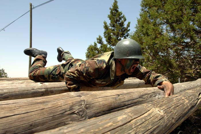 Bir komando nasıl yetişiyor - Resim: 3