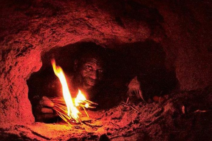 Dev pitonun yuvasına daldı ve... - Resim: 3