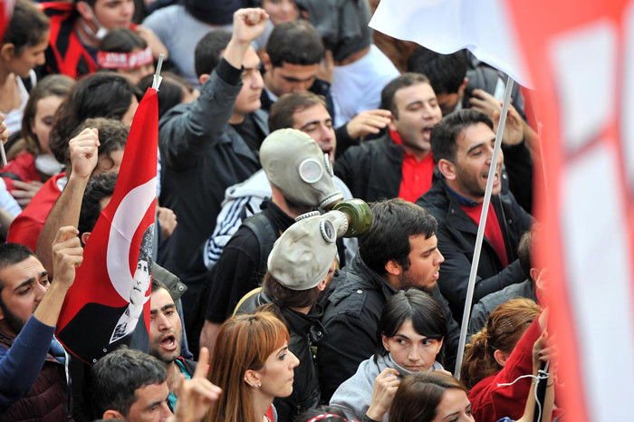 Taksim'de gazlı TOMA'lı müdahale - Resim: 4