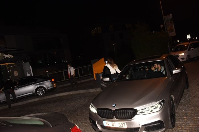 Eda Ece'yle ayrılan Buğrahan Tuncer yeni sevgilisiyle yakalandı - Resim: 2