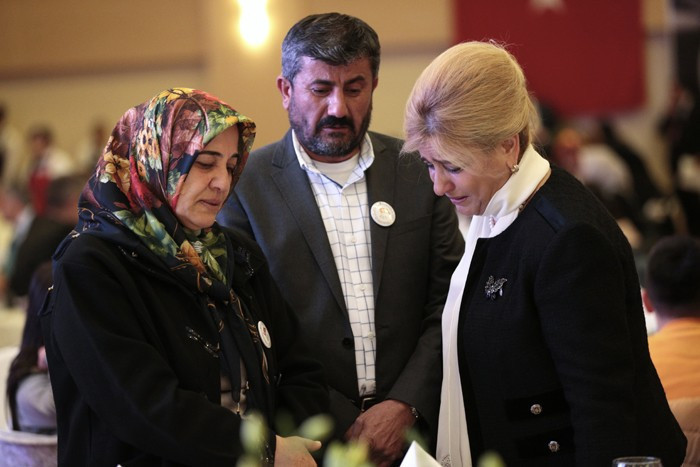 15 Temmuz şehitlerinin yakınları Ankara’da buluştu - Resim: 1