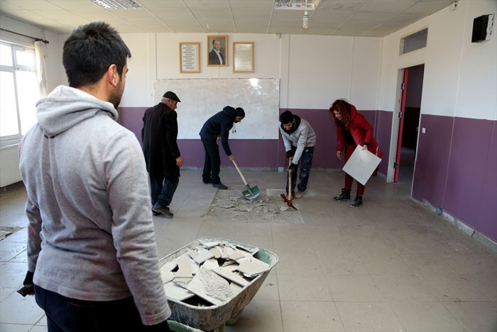 Günün haberi Van'dan! Öğretmenler usta bulamayınca... - Resim: 2