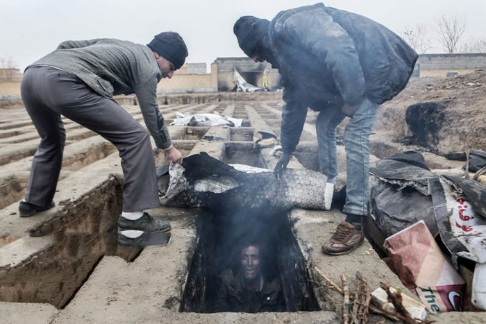 Şoke edecek görüntü! Mezarı açınca... - Resim: 4