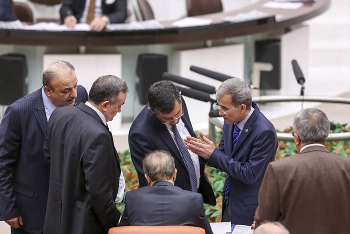 Oktay Vural'ın İdris Baluken'e bakışları filmin koptuğu an - Resim: 3