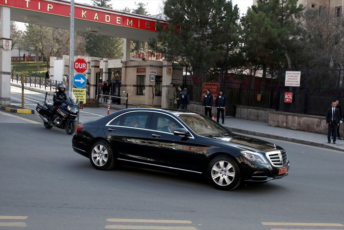 Davutoğlu'nun üzüntüsü yüzüne vurdu! - Resim: 1