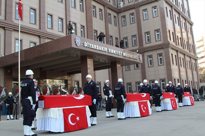 Şehit eşinden yürek yakan sözler! Bir kere öpsün... - Resim: 3