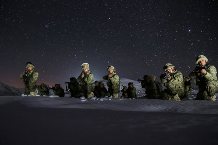 Mehmetçik -22 derecede PKK'nın tepesine çöktü! - Resim: 3