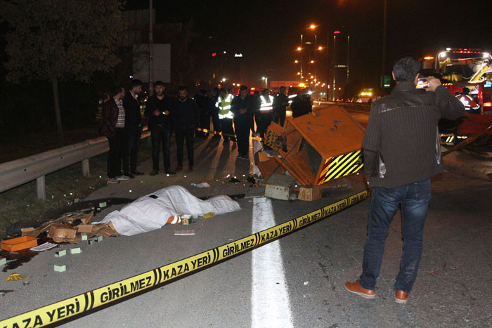 TEM otoyolunda vinç devrildi! Ölü ve yaralılar var! - Resim: 2