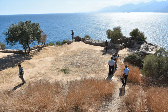 Polis okuldan kaçan 430 öğrenciyi yakaladı! - Resim: 2