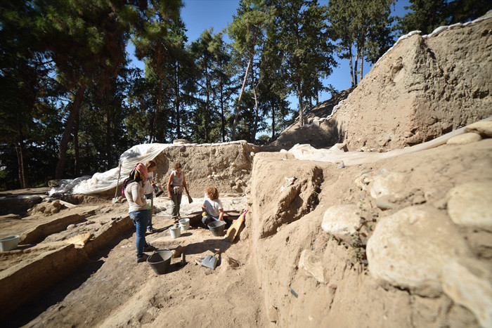  Yumuktepe Höyüğü'ndeki sezon kazıları sona erdi - Resim: 3
