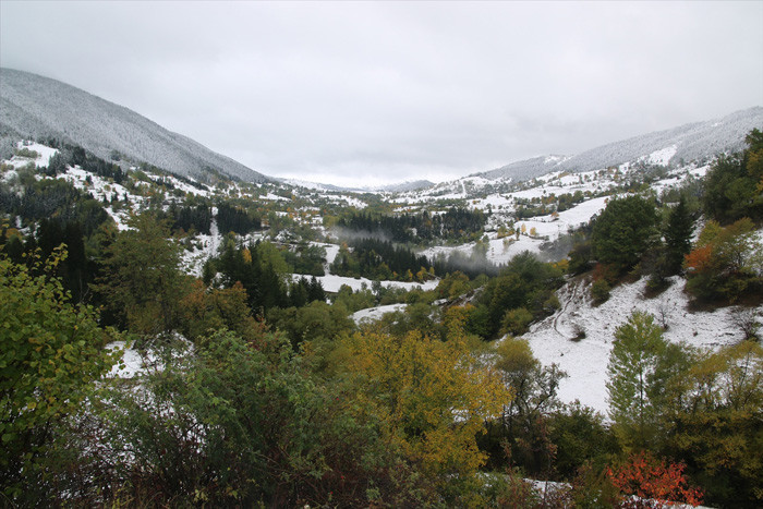 Artvin'de iki mevsim bir arada yaşanıyor işte kartpostallık görüntüler! - Resim: 2