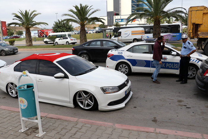 "Cam filmi" eyleminde filmli camdan ceza yedi! - Resim: 2