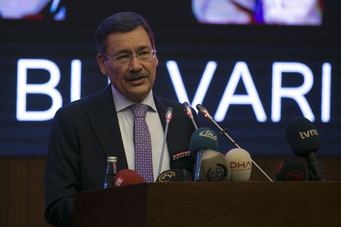 'İşsizim' diyen Gökçek yeni işe başlayacağını duyurdu! Ne iş yapacak? - Resim: 1