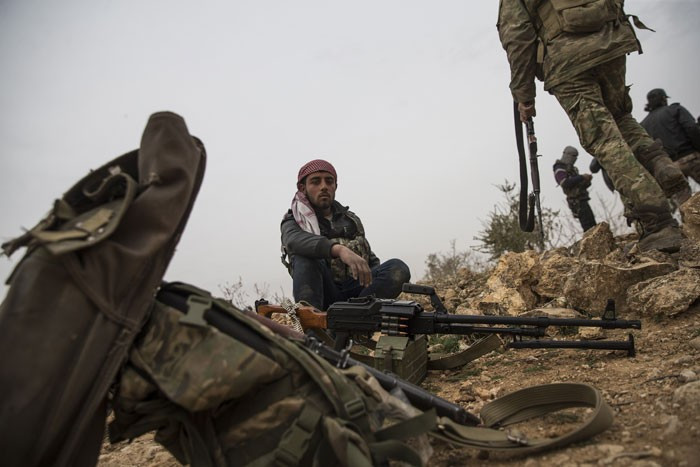 Münbiç'te neler oluyor? TSK namluyu YPG'ye çevirdi - Resim: 2