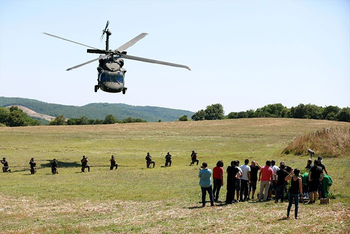 Ünlü oyuncu operasyona katıldı! Nefes kesen anlar - Resim: 1