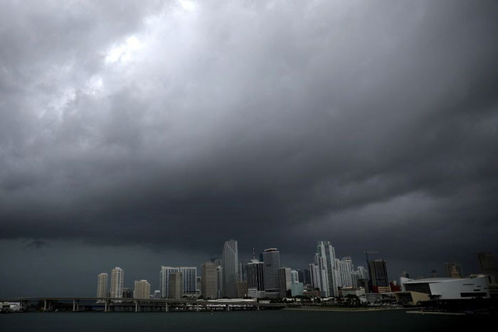 Irma kasırgasında gökte beliren siluetin gizemi ne ? - Resim: 3