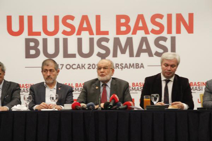 Karamollaoğlu'nun uzun konuşması Fehmi Koru'yu uyuttu - Resim: 1
