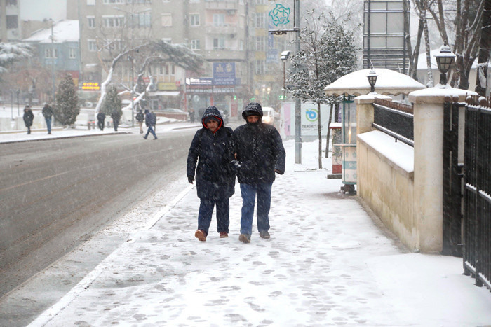 Kar tipi yağmur bastıracak İstanbul'da var meteorolojiden son dakika uyarıları - Resim: 1