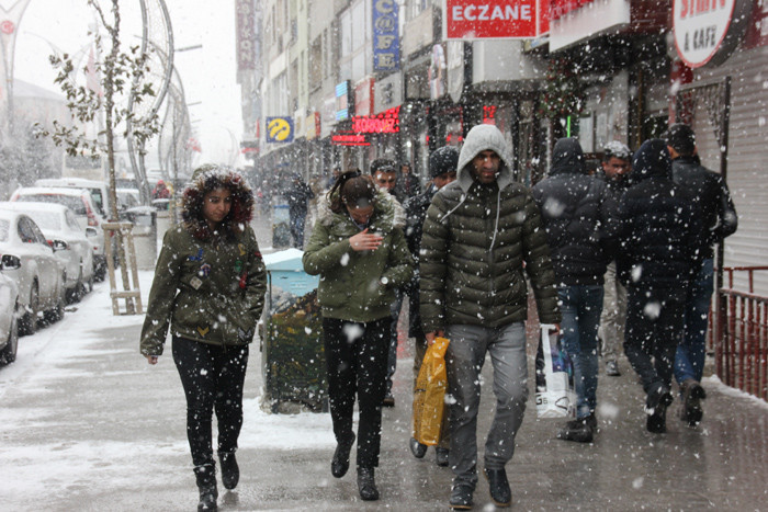 Kar yağışı bastırdı yarın Ankara donacak meteorolojiden 8 alarm birden geldi - Resim: 2