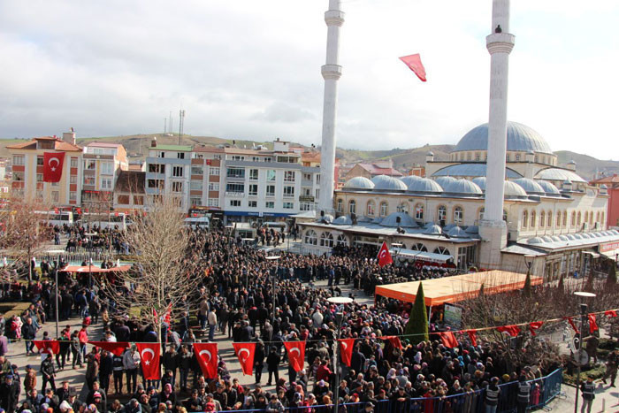 Bak kızım bu senin baban! 6 aylık şehit kızı babasını uğurladı... - Resim: 3