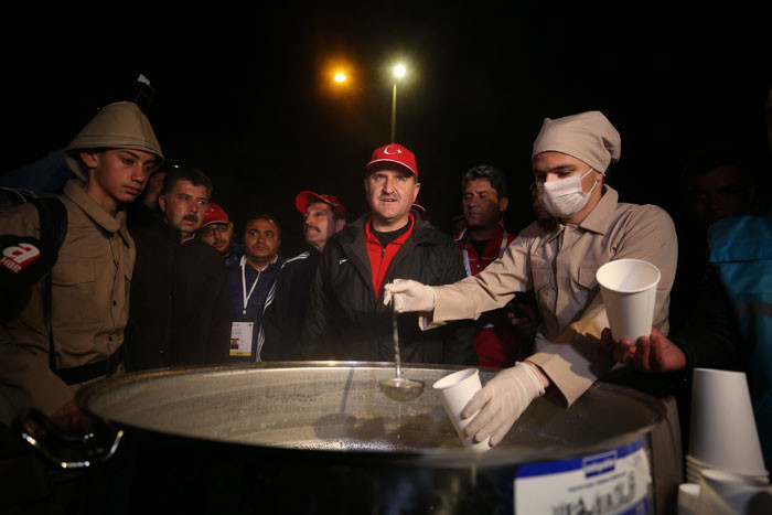 57. Alaya Saygı Yürüyüşü yapıldı! Binler dedelerine yürüdü - Resim: 4