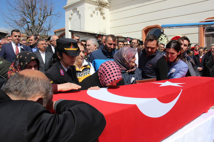Gazi olduğu yerde şehit düştü!  - Resim: 1