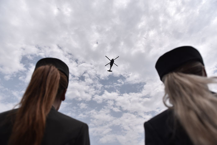 Şehit babasını böyle uğurladı! Yürek yakan görüntüler - Resim: 1