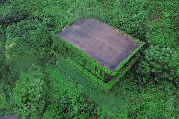 Doğanın yeniden ele geçirdiği 'hayalet köy' - Resim: 4